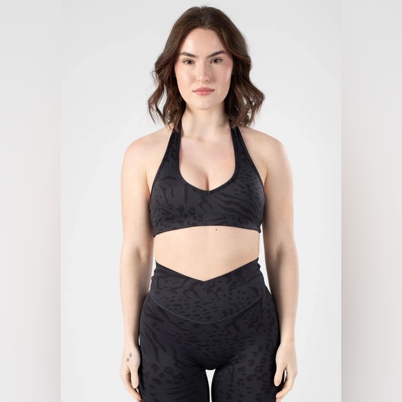 Paragon Fitwear Other - Paragon Reluna Back Day Bra - color Panther - size XS